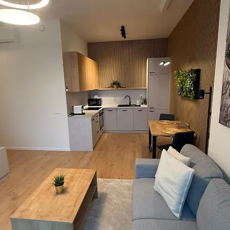 Chic 1br & 1lr Panoramic Sky View *