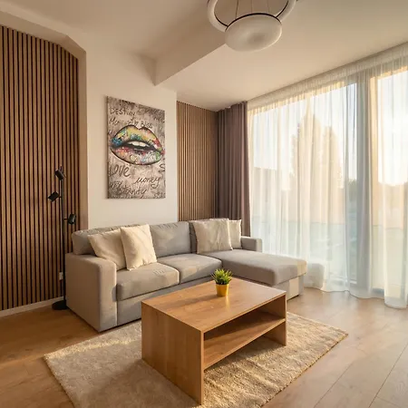 Chic 1br & 1lr Panoramic Sky View *