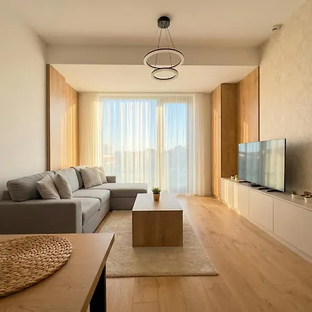 Chic 1br & 1lr Panoramic Sky View * 브라티슬라바