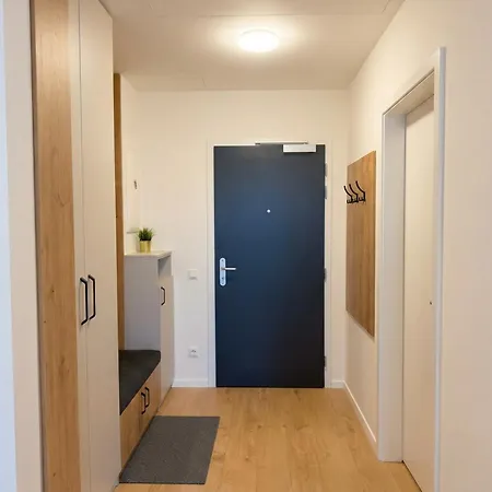 Chic 1br & 1lr Panoramic Sky View 아파트