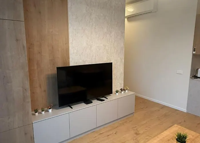 شقة Chic 1br & 1lr Panoramic Sky View براتسيلافا